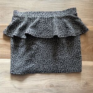 Source Unknown Black & Gray Leopard Ruffle Mini Skirt